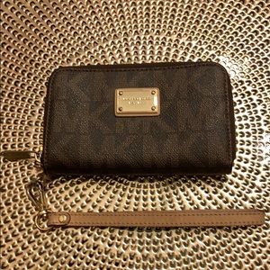 Michael Kors wristlet
